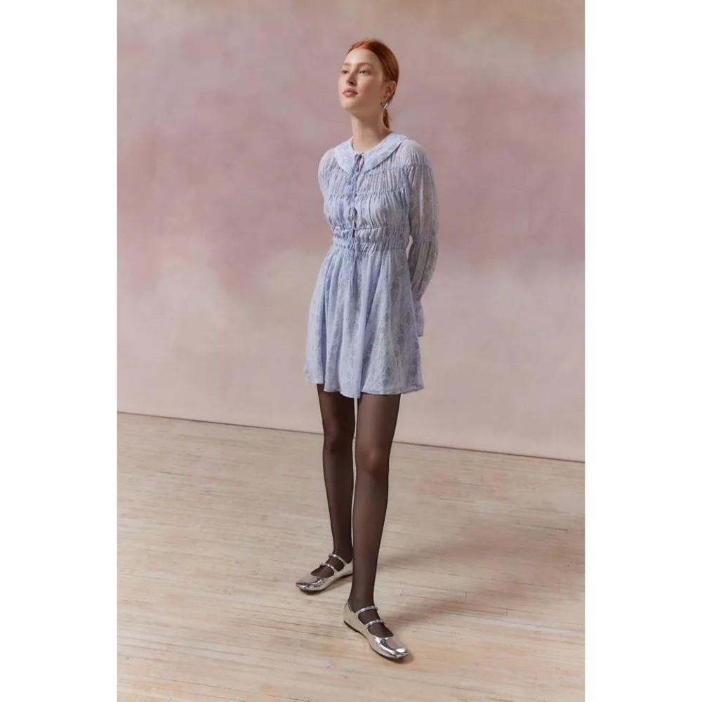 NWT Urban Outfitters Kimchi Blue Floral Mini Dress Blue Smocked Tie Front Small - Picture 5 of 7